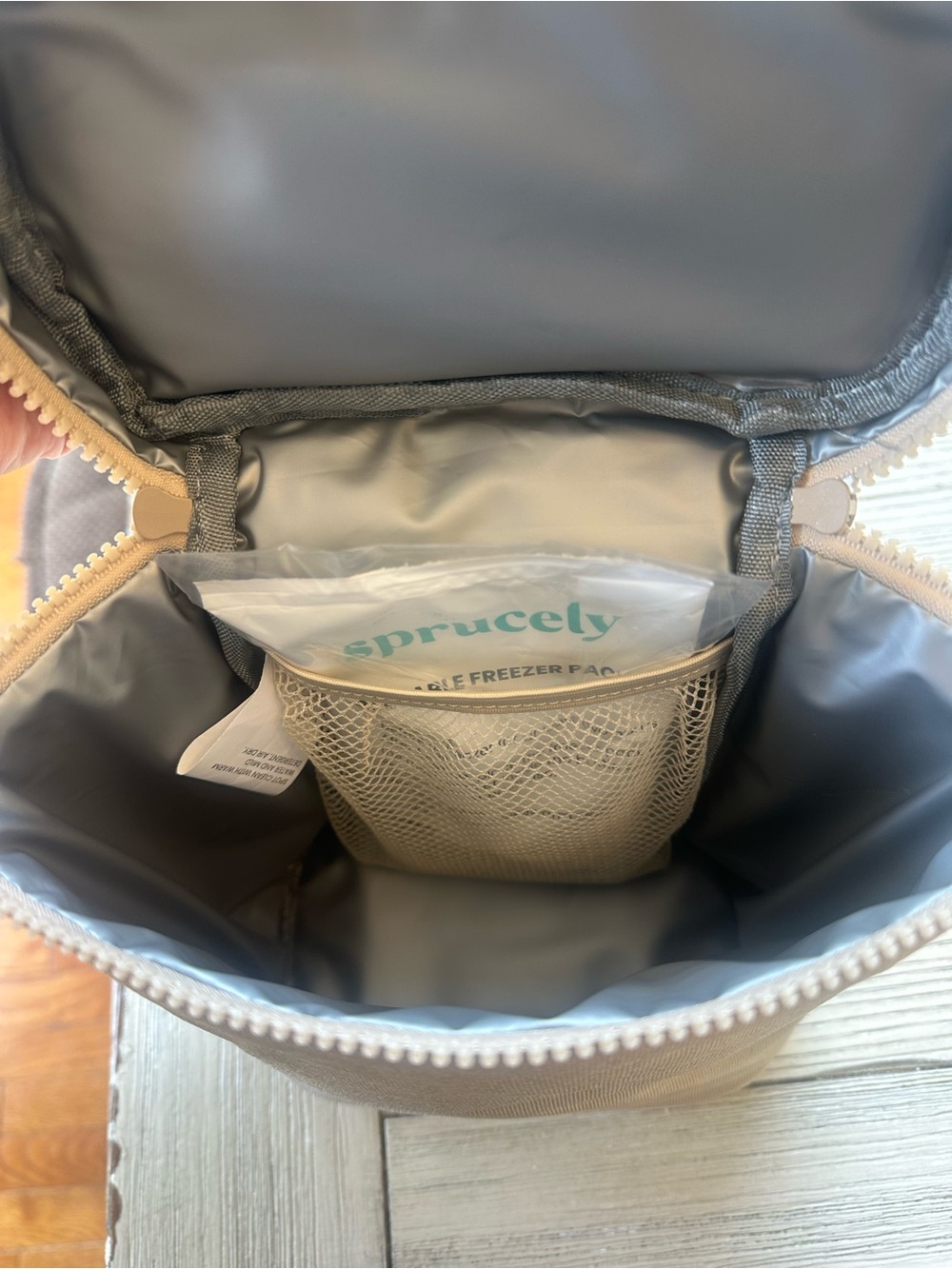 Babylist Sprucely Beige Baby Bottle Bag - Picture 4 of 4